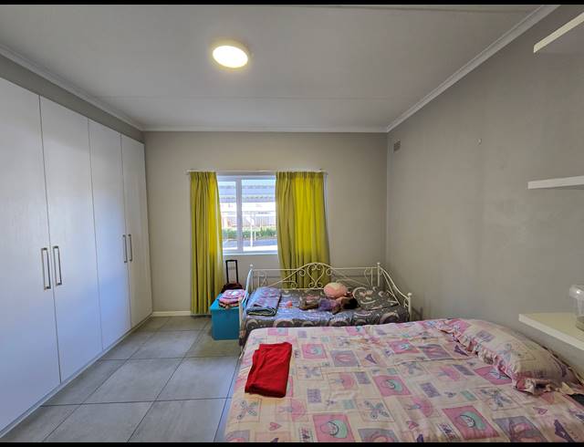 2 BEDROOM APARTMENT FOR SALE IN MANOR ESTATES